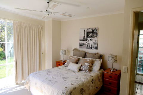 Isle Of Serenity - Accommodation Brisbane 4