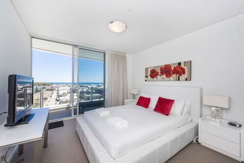 Bridgepoint 1005 - WA Accommodation 6