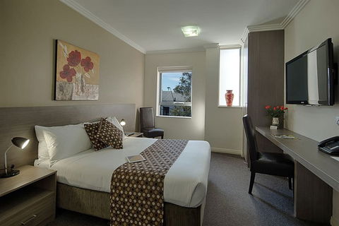 Best Western Plus Camperdown Suites - Casino Accommodation 5
