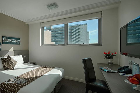 Best Western Plus Camperdown Suites - Casino Accommodation 6