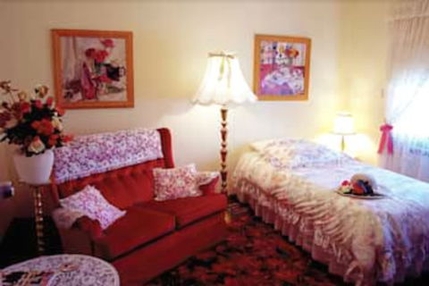 Oast Inn - Accommodation Directory 7