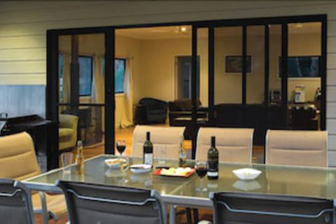 Plomer Beach House - Whitsundays Tourism 3