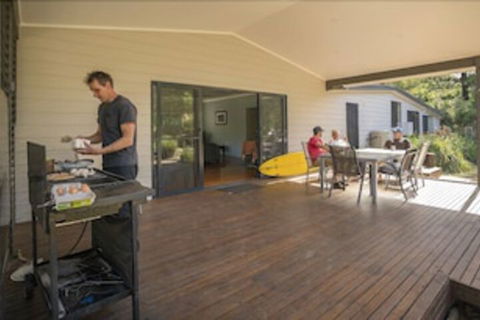 Plomer Beach House - Whitsundays Tourism 6