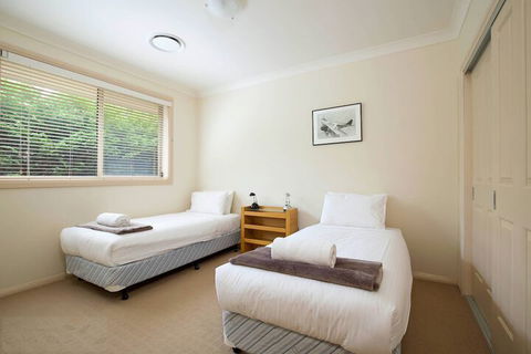 Refresham - WA Accommodation 4