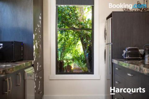 The WeareHouse In Deloraine - Accommodation Nelson Bay 7