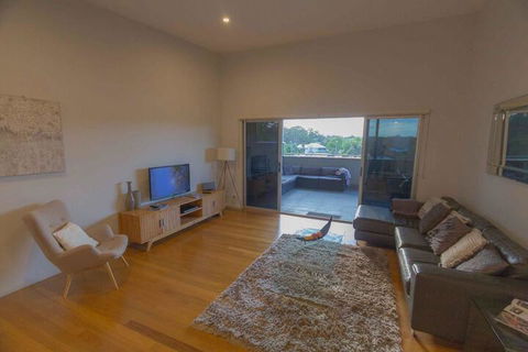 Townview 8 - Accommodation Sunshine Coast 2