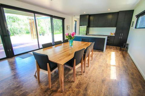 Apex House - Wagga Wagga Accommodation 4