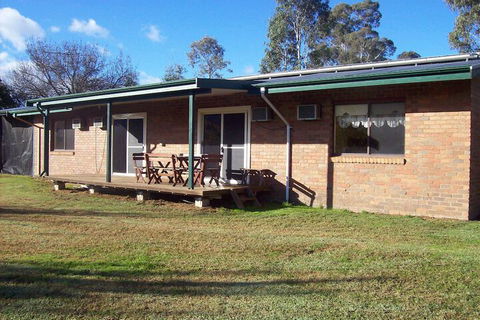 Colonial Inn Guest Rooms - Hervey Bay Accommodation 4