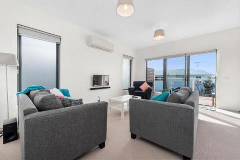 Glas - Wagga Wagga Accommodation 5