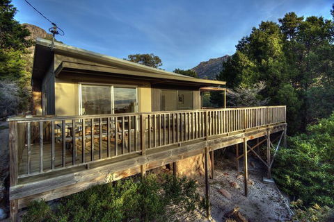 Cove Cottage - Accommodation QLD 1