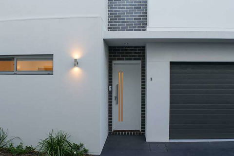 Maison Executive - Accommodation Yamba 1