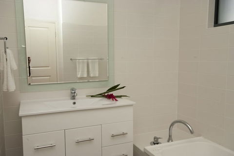 Woodville Beach Townhouse 5 - Holiday Sydney 5