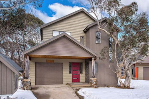 Ski Break - Accommodation Ballina 0