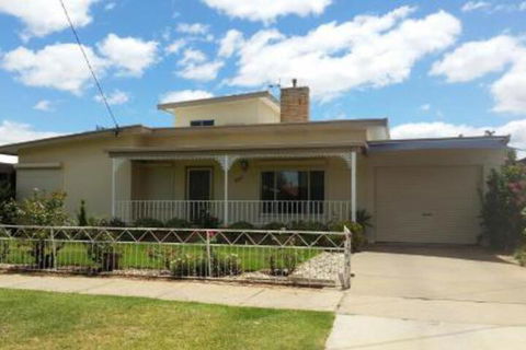 City Holiday Home Mildura - Sunshine Coast Guide 0