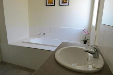 38 Wright Tce Encounter Bay - WA Accommodation 2