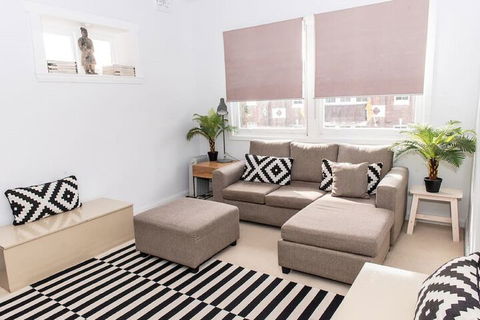 Bondi Beach Gorgeous Apartment H323 - Brisbane Tourism 4