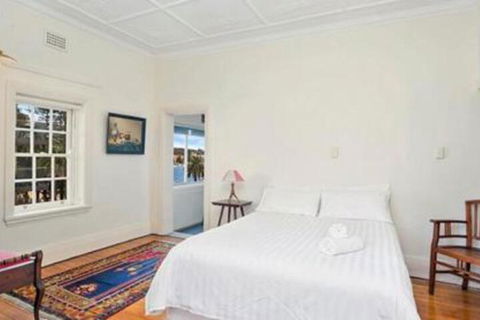 Apartment West Esplanade MAN93 - Accommodation Sunshine Coast 2
