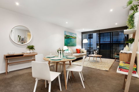 StayCentral On Nott St - Accommodation Australia 2