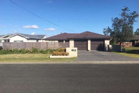 Penguinshead - Yamba Accommodation 4