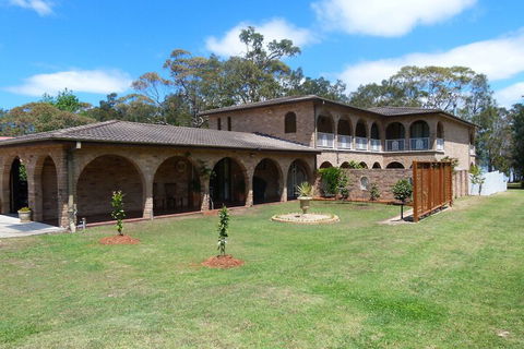 The Sanctuary At Paradise Beach - Victoria Tourism 6