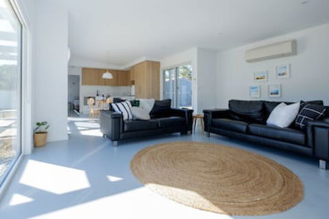 4 Redbill Drive - Accommodation Brisbane 0