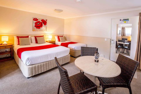 Apple & Grape Motel - Wagga Wagga Accommodation 1