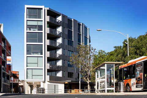 Anchorage Apartments Hampton - Whitsundays Tourism 2