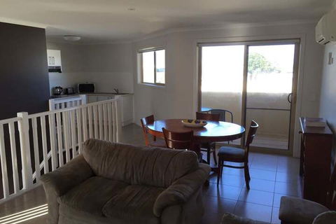 Inverloch Cabins - Victoria Tourism 4