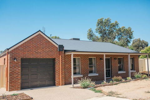 Bell's Cottage Collective - Northern Rivers Accommodation 4
