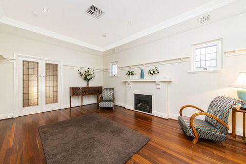 Inner Western Suburbs Retreat - Wagga Wagga Accommodation 5