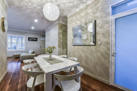 Aloha Luxury Central Apartments - Tourism Townsville 6