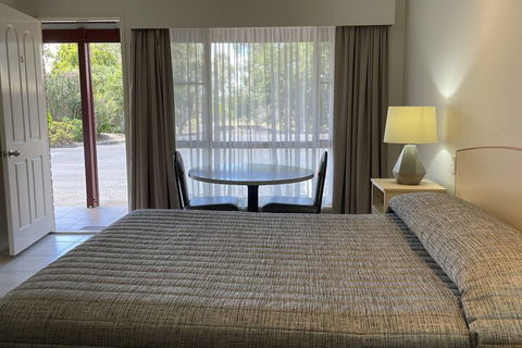 Crows Nest Motel - VIC Tourism 7