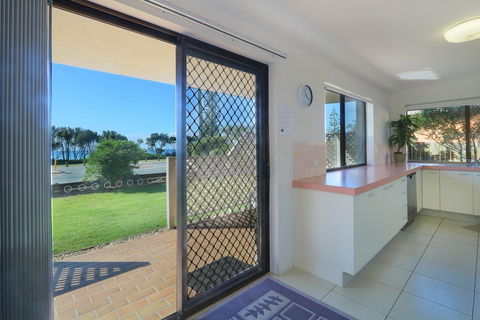Acacia Kingscliff Town Holiday Apartment - Byron Bay Accommodation 6