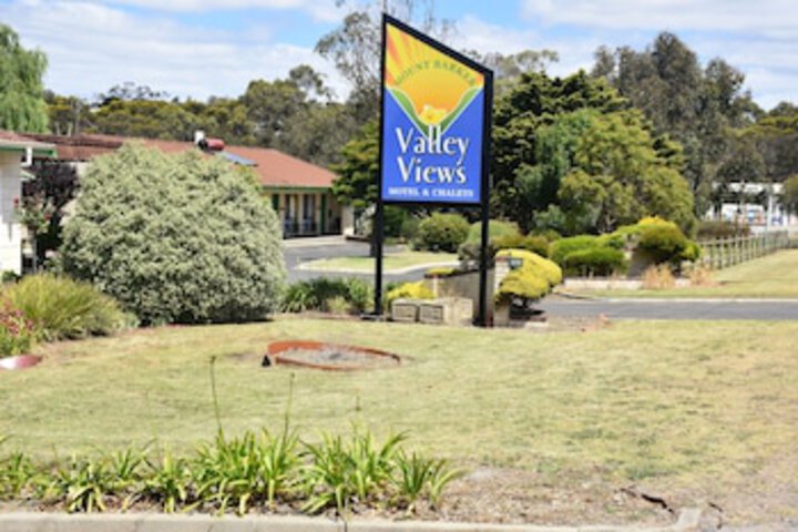 Valley Views Motel & Chalets - thumb 0