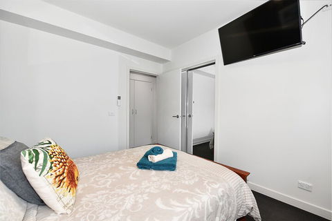Close To Airport City & Shops - Gold Coast 4U 4