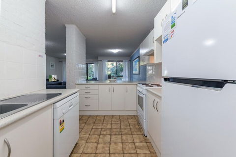 Bay Parklands Beachside Paradise 57 2 Gowrie Ave - Whitsundays Tourism 4