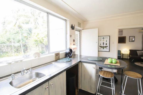 North Bondi Beach Apartment - Cruises Travel 5