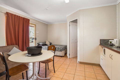 Karratha Caravan Park - Victoria Tourism 0