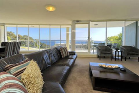 Oasis, Unit 9/5 Laman Street - Accommodation NSW 0