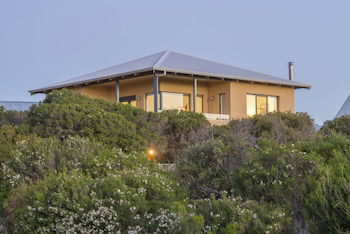 Kilifi Beach House Gnarabup - Byron Bay Accommodation 4
