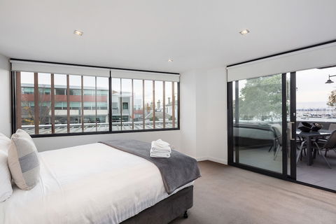 Melbourne Holiday Apartments Williamstown - Holiday Sydney 0