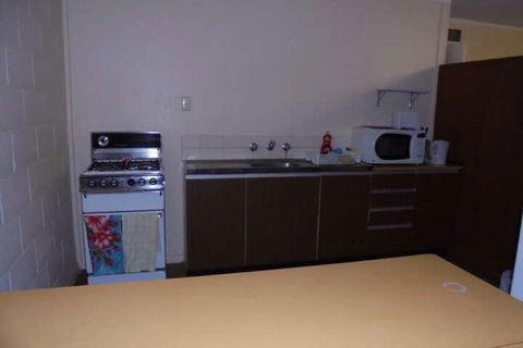 Laverton Motel - Hervey Bay Accommodation 5
