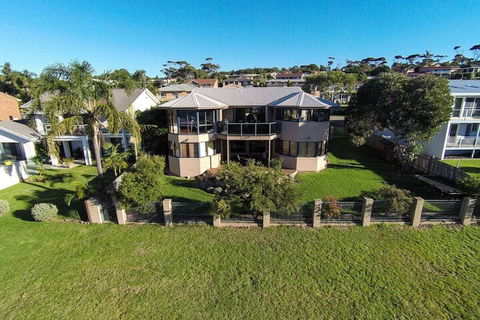 Tura Beach House On Pacific Way - Tweed Heads Accommodation 2