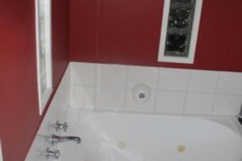Rochester Motel - Accommodation Find 7