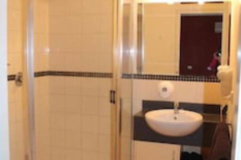 Rochester Motel - Accommodation Find 5