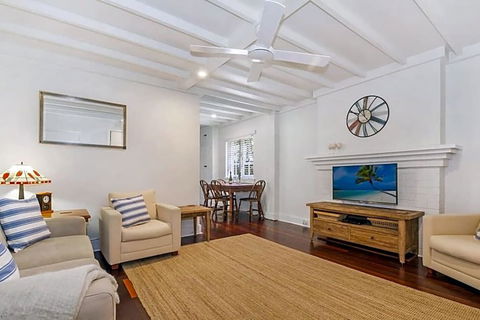 Manly Garden Apartment - Accommodation Newcastle 6