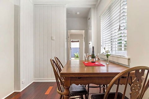 Manly Garden Apartment - Accommodation Newcastle 0