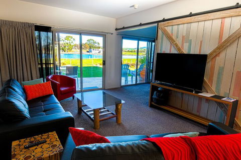 Ulverstone River Edge Apartments - Hotel VIC 5