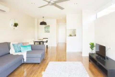 New Designer Home + Parking + Close To Airport - Casino Accommodation 3
