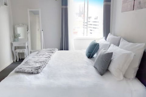 King Deluxe Apartments - Kingaroy Accommodation 0